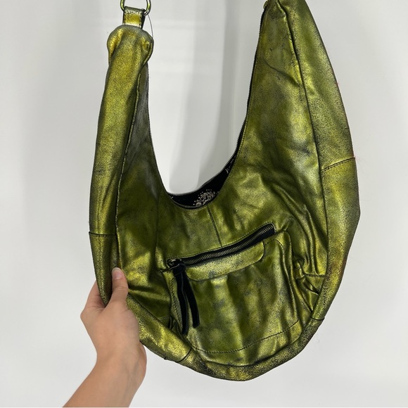 Free People Sparta Green Metallic Leather Oversized Large Crescent Sling Bag NWT - Picture 7 of 7